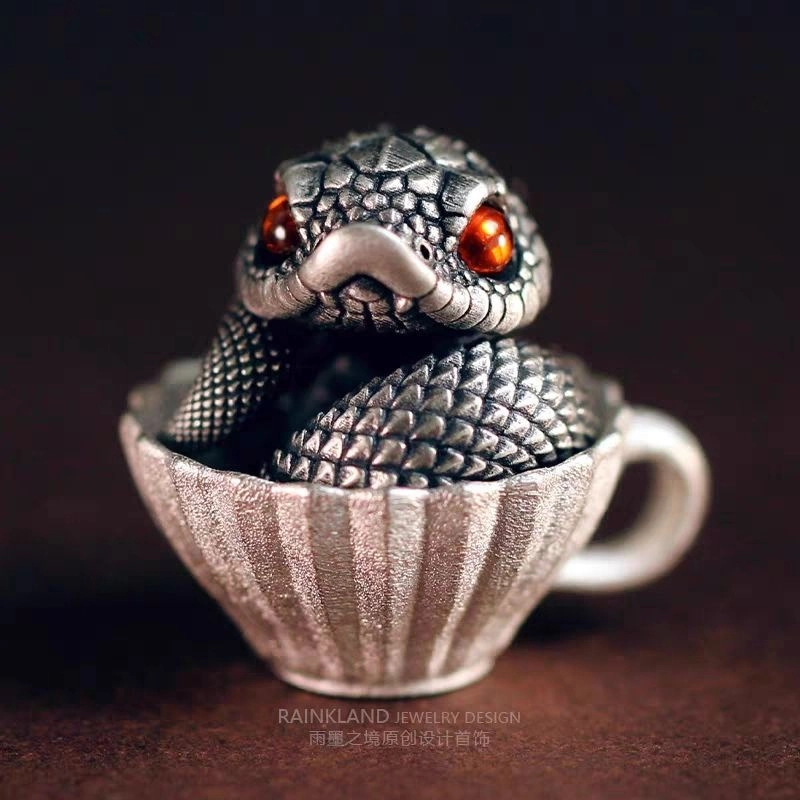 幻灯片-汇聚千年易学精髓,尽在知蛛玄机